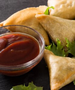 МЛИНЦІ З КУРКОЮ, СИРОМ ТА ГРИБАМИ