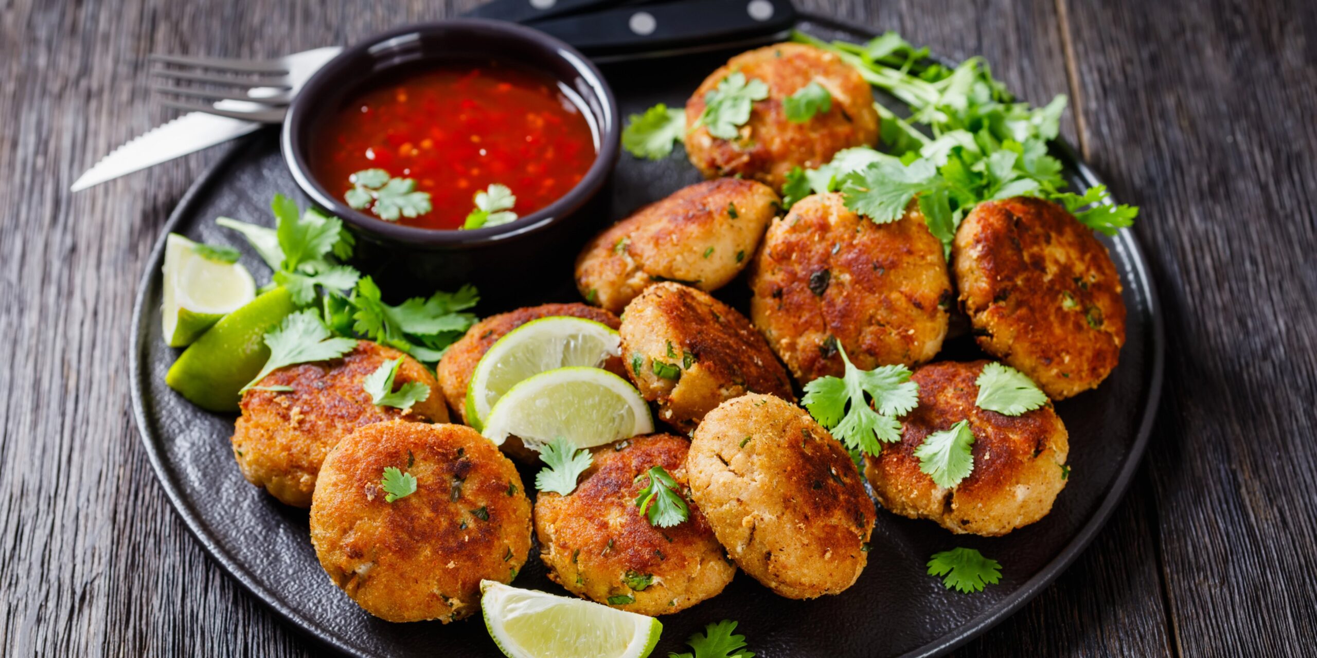 КОТЛЕТА З СЬОМГИ ТА ТОВСТОЛОБА