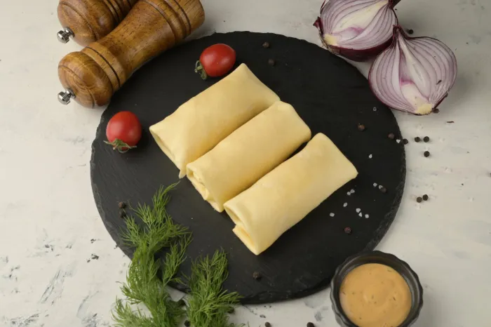 МЛИНЦІ З СИРОМ ТА ШИНКОЮ